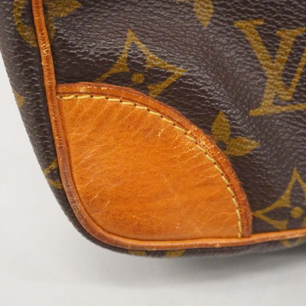 LOUIS VUITTON Brown Monogram Clutch Bag - Picture 8 of 10